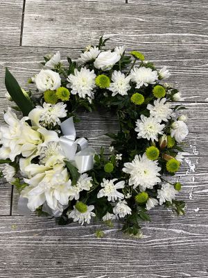 White Green Wreath
